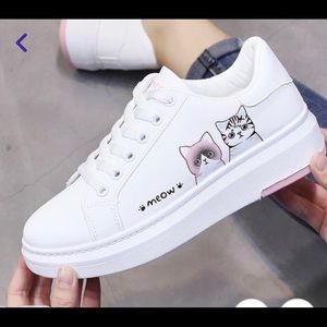 cute white tennis shoes